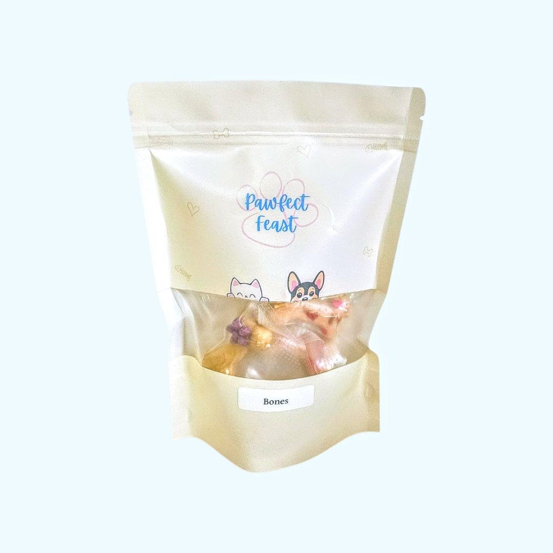Classic Bone Cruncher freeze-dried dog treat, 8 piece pack, Pawfect Feast